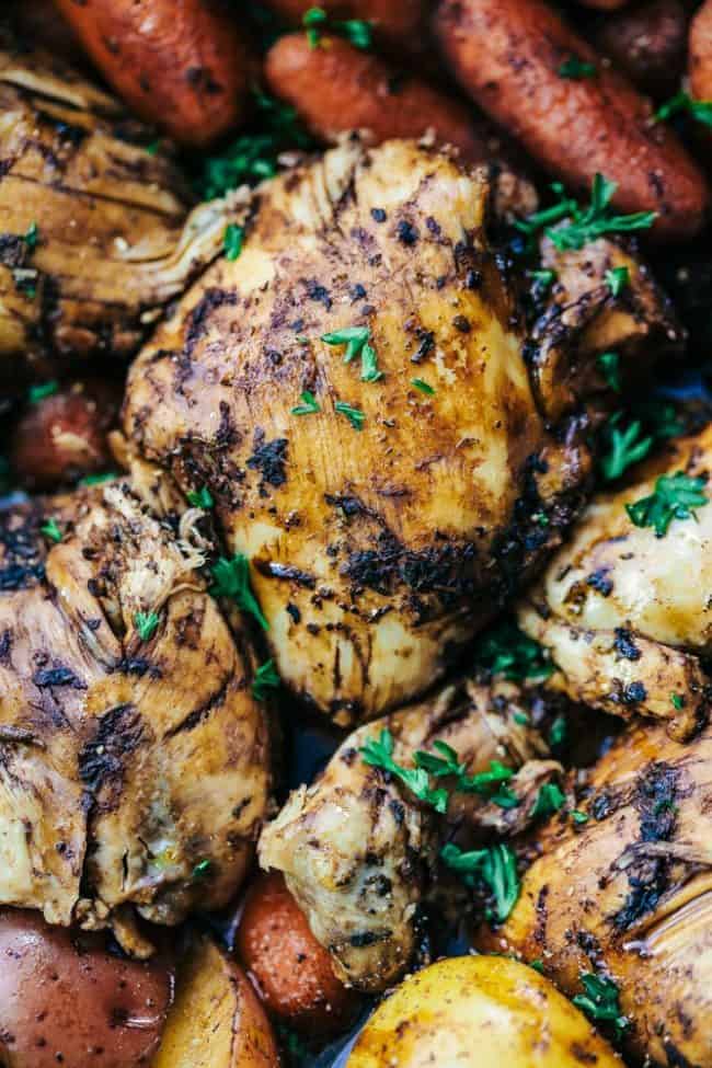 Slow Cooker Brown Sugar Balsamic Chicken and Vegetables is a fantastic meal with tender and juicy chicken with a delicious sweet and tangy balsamic sauce. ย This slow cooks to perfection with veggies making an awesome meal in one! Slow Cooker Brown Sugar Balsamic Chicken and Veggies 2