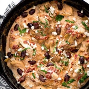 Creamy Mediterranean Chicken is a quick and easy comforting dish. Itโs full of tender chicken, artichokes, kalamata olives, and sun dried tomatoes all robed in a delicious creamy sauce.