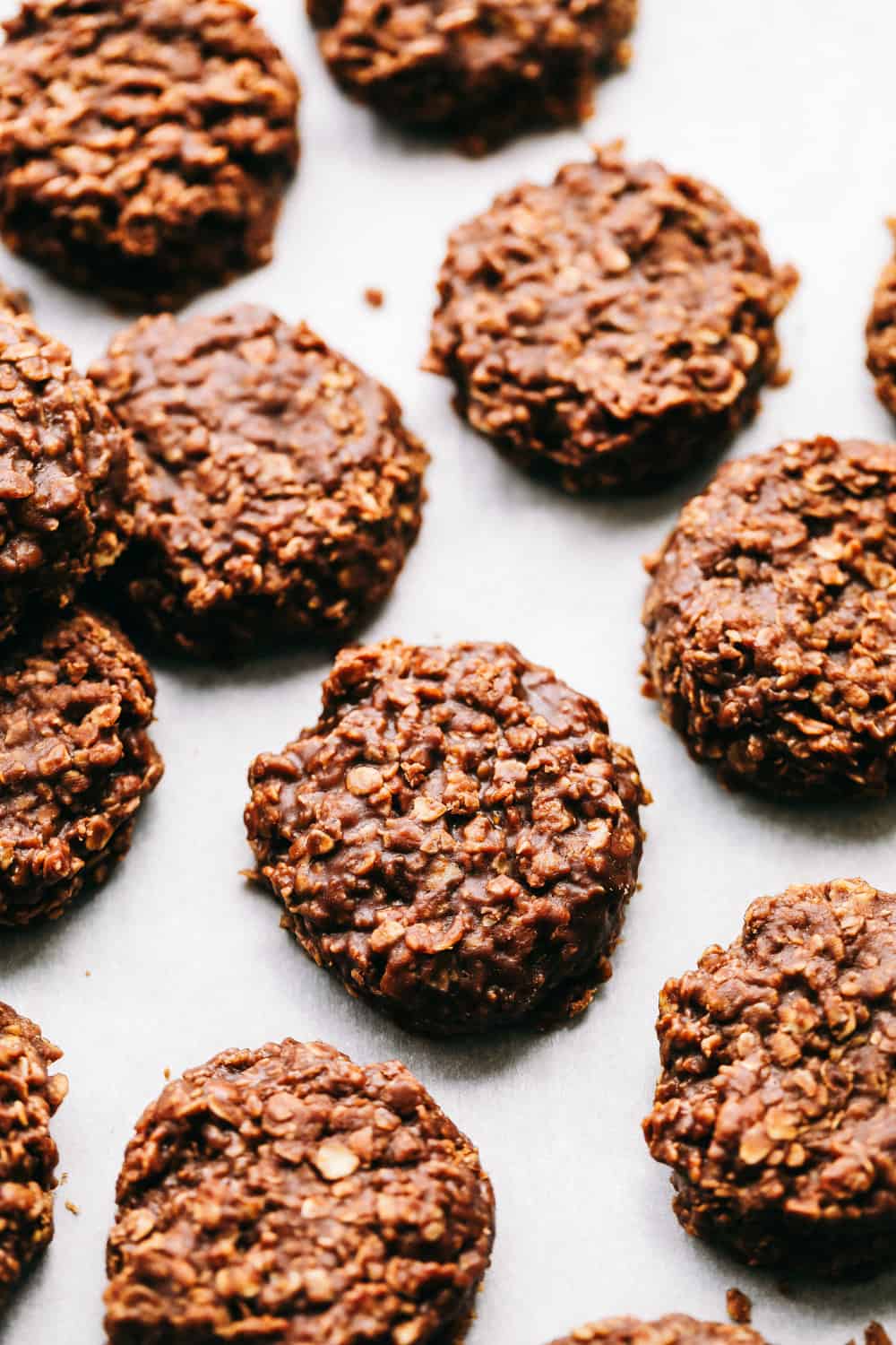 a quick and simple chocolaty, peanut butter cookie with a soft oatmeal texture that is a classic favorite! Ready in under 15 minutes! No Bake Cookies