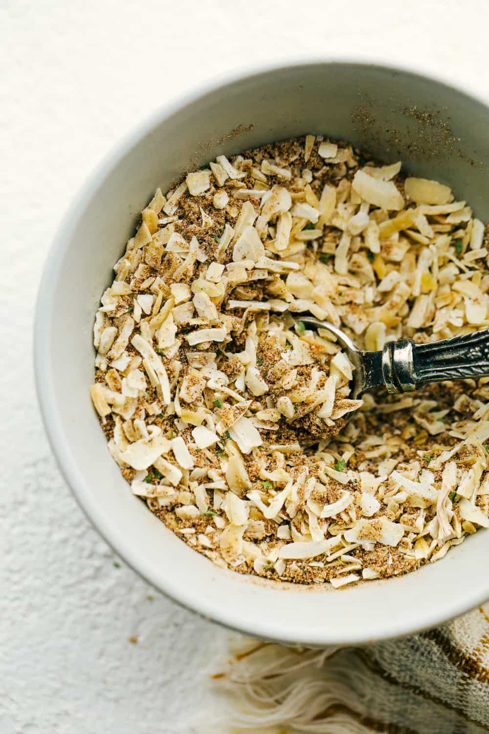Homemade Onion Soup Mix is super easy, perfectly seasoned and tastes better than store bought mix. Making your own mix puts the mind at ease, you know exactly what's in it, it's cheaper and tastes amazing. It's so simple you can whip it up whenever you need it. Perfect balance of seasonings for homemade onion soup mix.