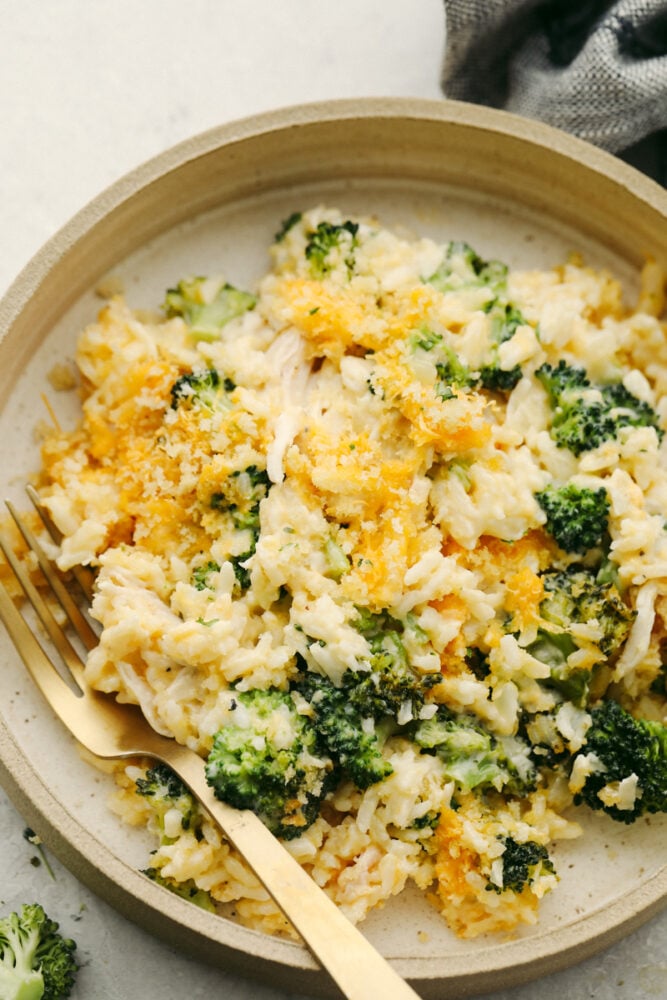 Chicken broccoli and rice casserole is a delicious, easy, family-friendly dish! It is creamy and filled with flavors that perfectly complement each other! You will love it! Chicken broccoli and rice