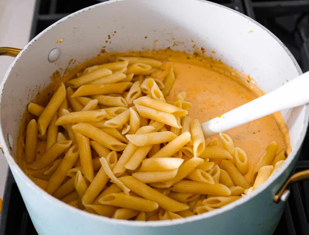Cheesy, creamy, and loaded with ranch flavor and chunks of juicy chicken, 'Crack Chicken' pasta is a dinner that will have everyone raving! And as if you needed more reason to make it, it's ready in 30 minutes from start to finish! Combining with the cooked pasta.