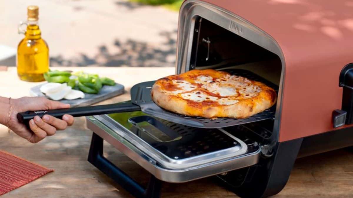 The best portable pizza ovens get hotter than the oven in your kitchen, so they deliver pizzeria-quality pizzas that are piping hot with crispy crusts and bubbly cheese Ninja Woodfire Pizza Oven
